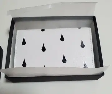 황금 가죽 컬렉션 1 부챠라티 화이트 칼라 패스 케이스 죠죠