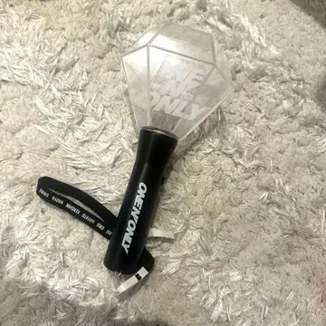 ONE N ONLY 원 엔 온리 응원봉