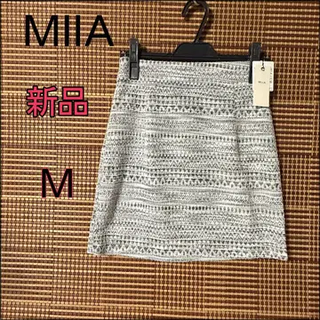 새상품 MIIA 트위드풍 사다리꼴 스커트 M 정가 6490엔