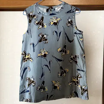 S Max Mara 스카이블루 플라워 프린트 슬리브리스 38