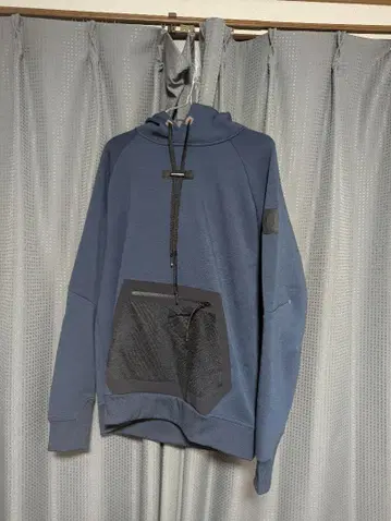 On Run On Clouds Hoodie L 사이즈 네이비 후드티