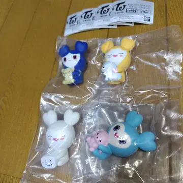 TWICE 러블리 마스코트 4개 세트
