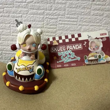 POPMART SKULLPANDA POPCAR 스컬 팬더