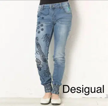 Desigual 데시구알 자수 데님 팬츠 DENIM REAM 사이즈 24