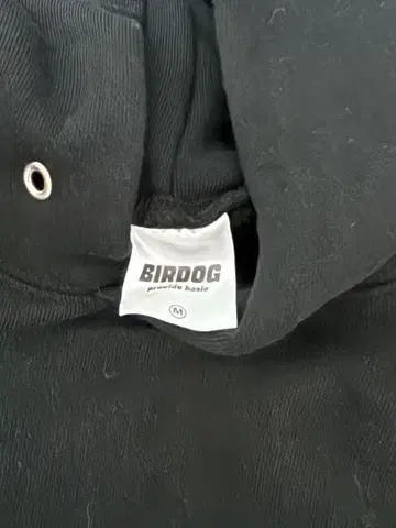 Birdog 블랙 후드티