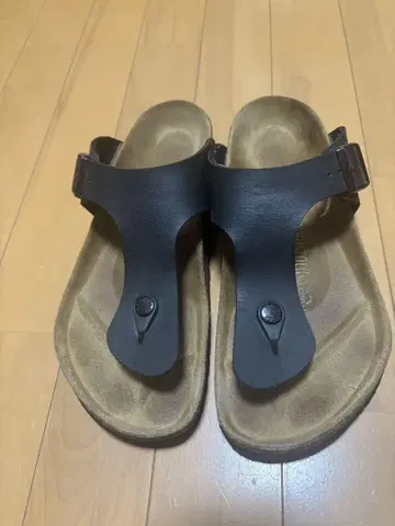 BIRKENSTOCK 블랙 샌들 40