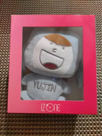 IZ*ONE YUJIN 봉제 인형
