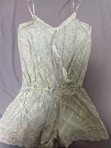 러그문 레이스 룸웨어