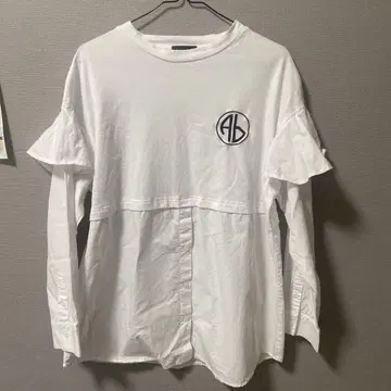 Abeundmor 프릴이 달린 화이트 티셔츠
