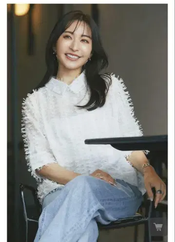 &.NOSTALGIA 앤드 도트 노스탤지어 프린지 자카드 블라우스 화이트