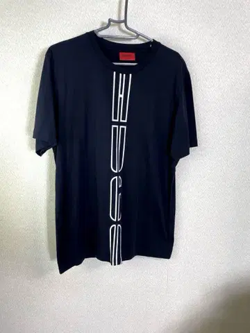 (새상품급) HUGO BOSS 휴고보스 티셔츠 블랙 사이즈 M
