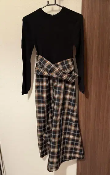 emmi atelier 긴팔 체크 원피스