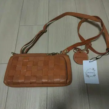 브라운 소가죽 뜨개질 숄더백