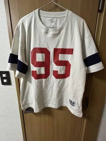 GAP 티셔츠