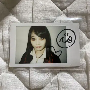 BiS 네오 트리즈 사인 포함 폴라로이드