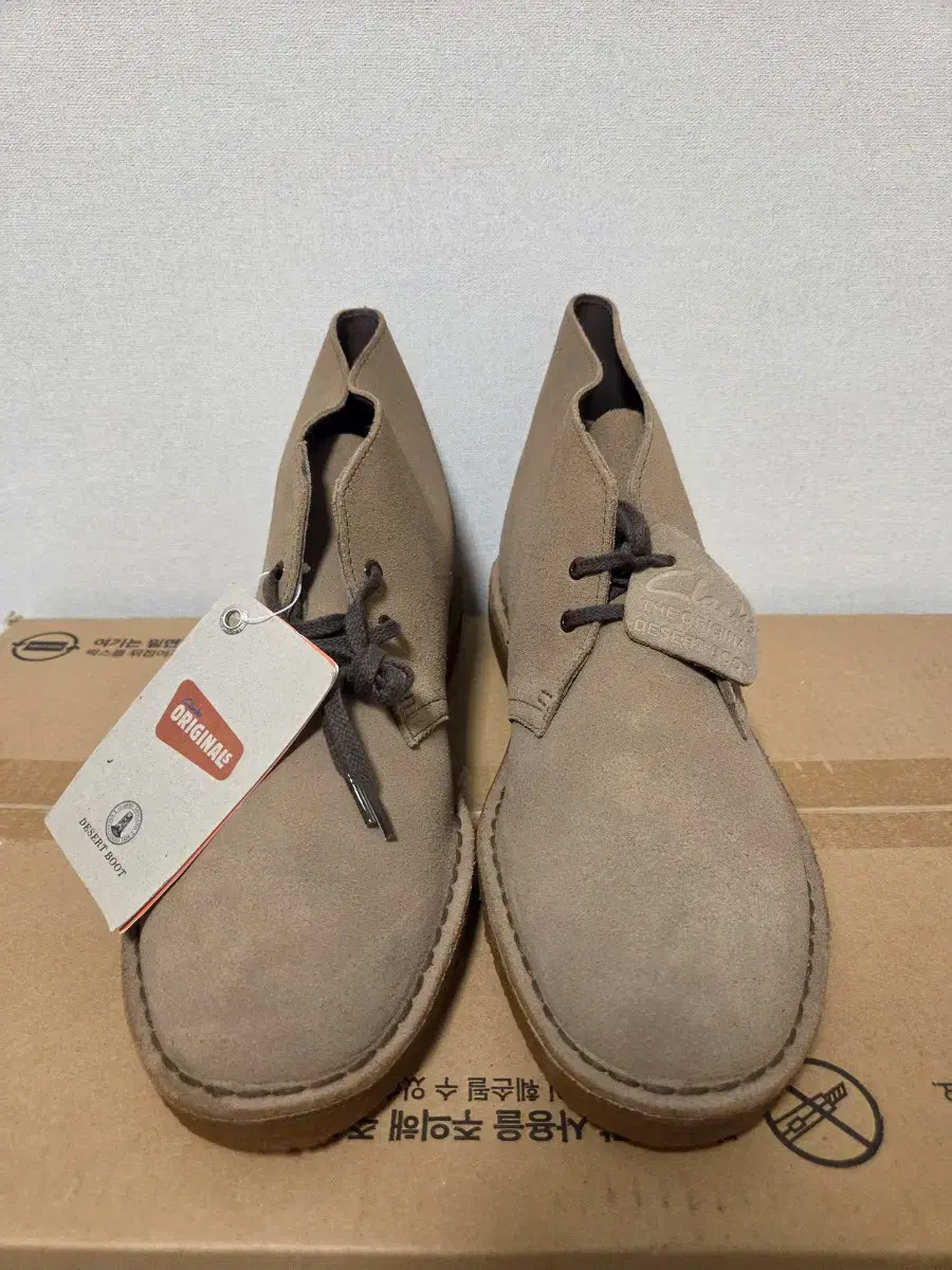 Clarks Desert Boots 9.5