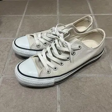 CONVERSE ALL STAR 화이트 로우 컷 스니커즈