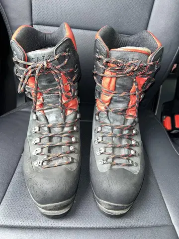 4계절 대응 2중 신발 칼자 CALZA EIGER DOUBLE 등산화