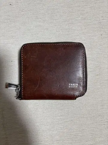 다케오 키쿠치 컴팩트 지갑