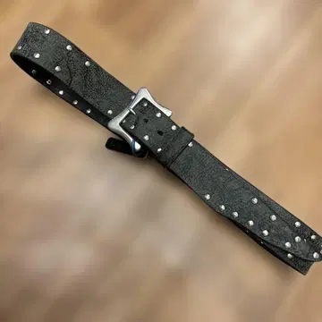SIQ 가죽 벨트 스터드 00's 미사용 블랙