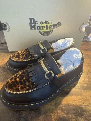 Dr. Martens 레오파드 무늬 로퍼 27c