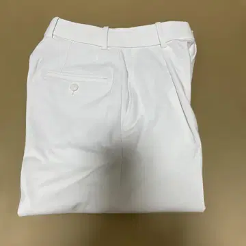 유니클로 턱 화이트 팬츠 XS 사이즈