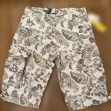 H&M 하이비스커스 하프 팬츠 미사용 2000년대 30