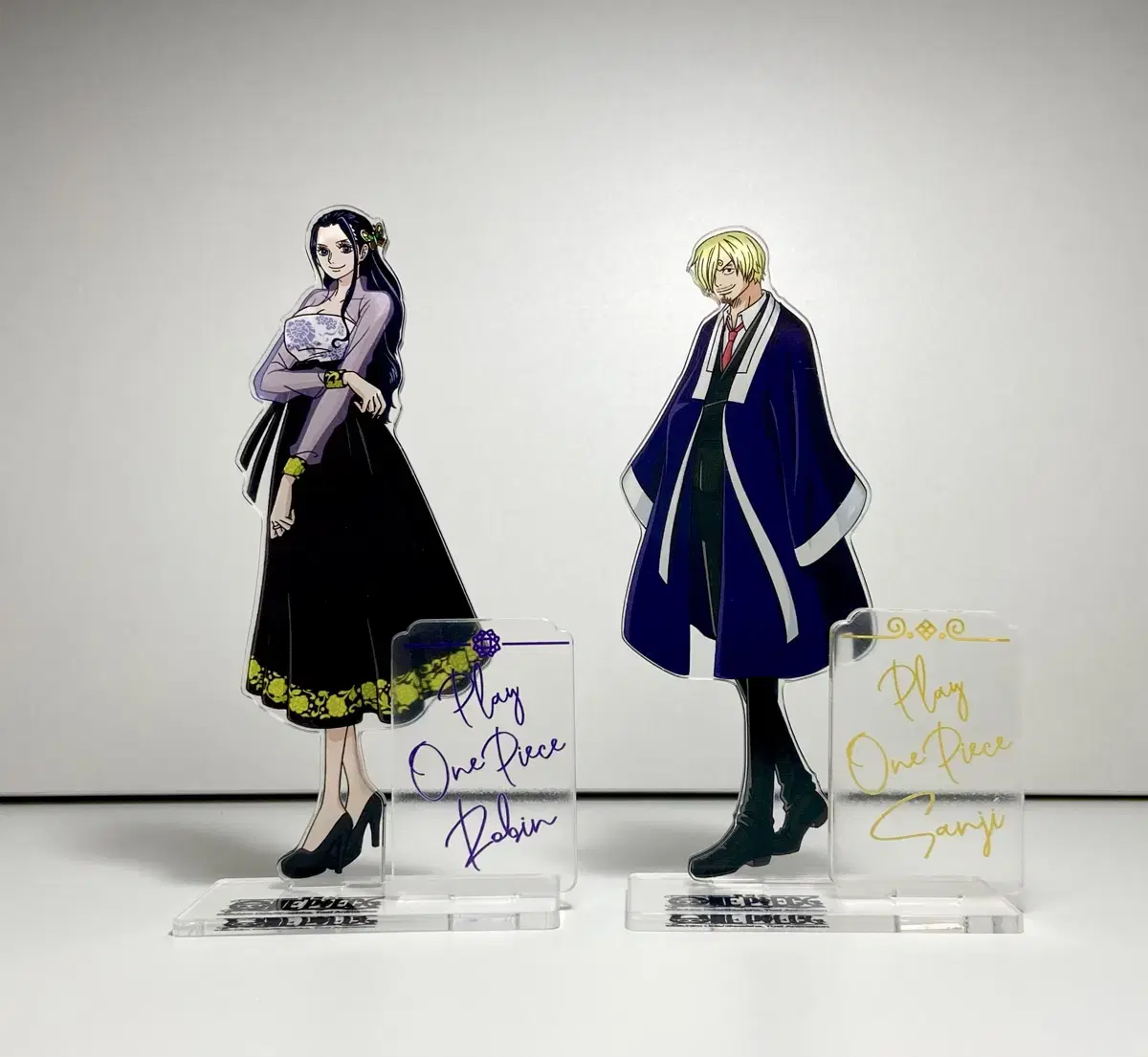Onepiece Robin hanbok acrylic