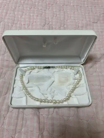 진주 목걸이 화이트 케이스 포함