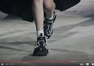 케이니노미야 25ss 런웨이 펄 스니커즈 24cm