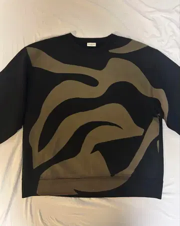 드리스반노튼 S 사이즈 트레이닝복/맨투맨 블랙/그레이