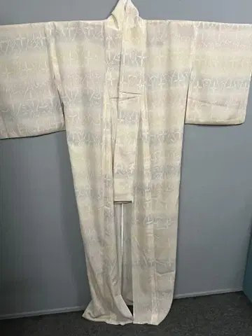 여름용 워셔블 기모노  밝은 색상의 기하학 패턴 코몬 기모노