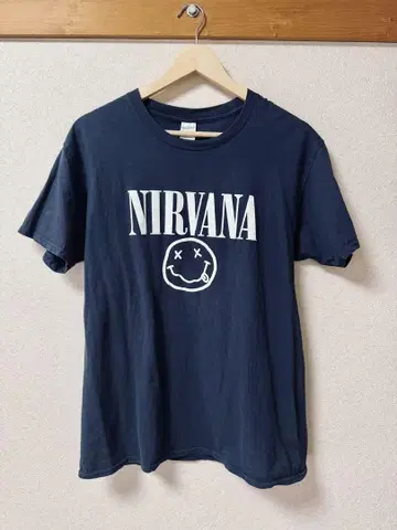 NIRVANA 닐바나 밴딩 티셔츠 L GILDAN