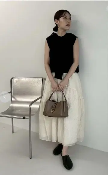 미라 오웬 허리 밴딩 자카드 형태 스커트