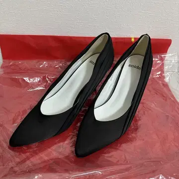 snidel 새틴 스틸레토 하이힐 블랙 펌프스 스나이델 L
