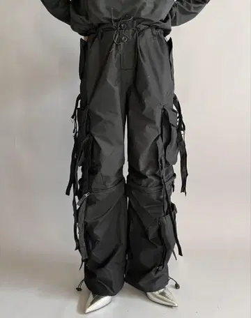 테크노 팬츠
