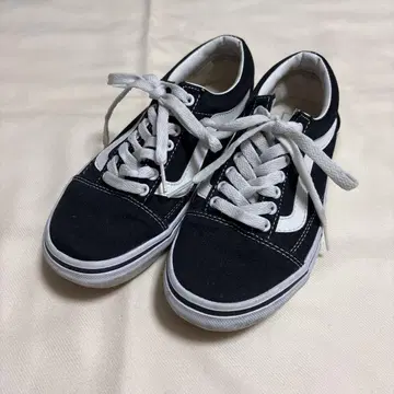 Vans 올드스쿨 블랙/화이트 스니커즈 23