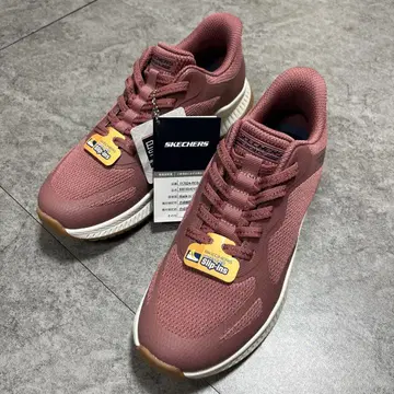 미사용 새상품 SKECHERS slip-ins 스니커즈 23.5cm