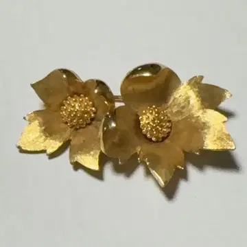 D'ORLAN 돌란 꽃 브로치 빈티지