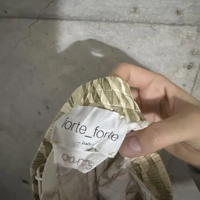 3번째 상품 이미지