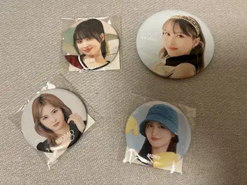TWICE MOMO 사진이 들어간 배지 4개 세트