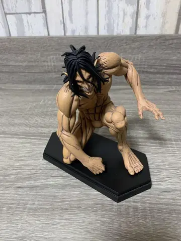 진격의 거인 피규어