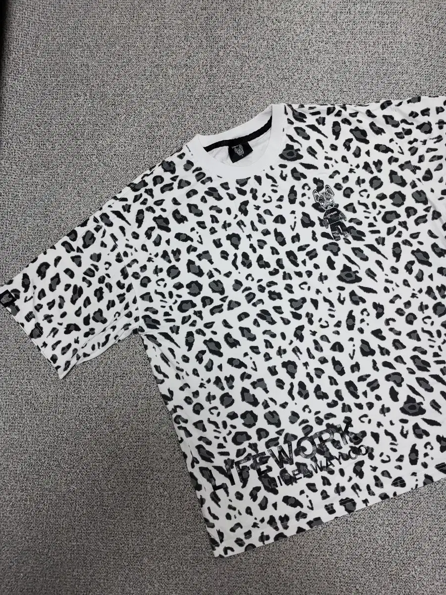 Lifework Leopard Short Sleeve