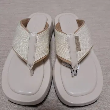 스콧 클럽 nouer 아이보리 샌들 37