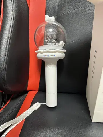 FRUITS ZIPPER 공식 팬 라이트