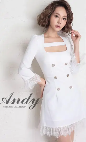 Andy 화이트 더블 버튼 드레스