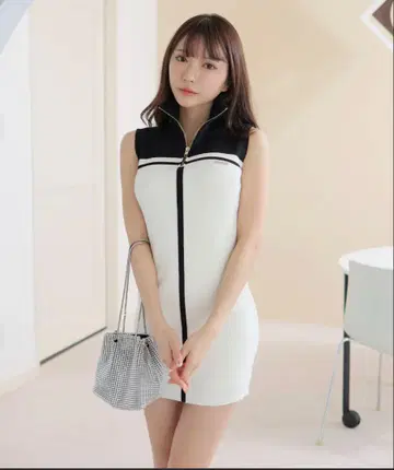 하프 지퍼 바이컬러 라인 원피스