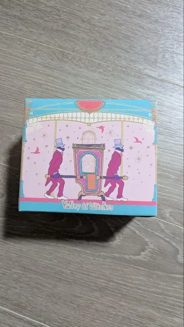 지브리 파크 마녀의 계곡 컬렉션 회전목마 밴딩 인간 바스켓