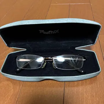PlusMix 안경 블랙 프레임