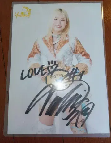 마리 골드 빅토리아 유즈키 친필 사인 포함 포트레이트 MARIGOLD